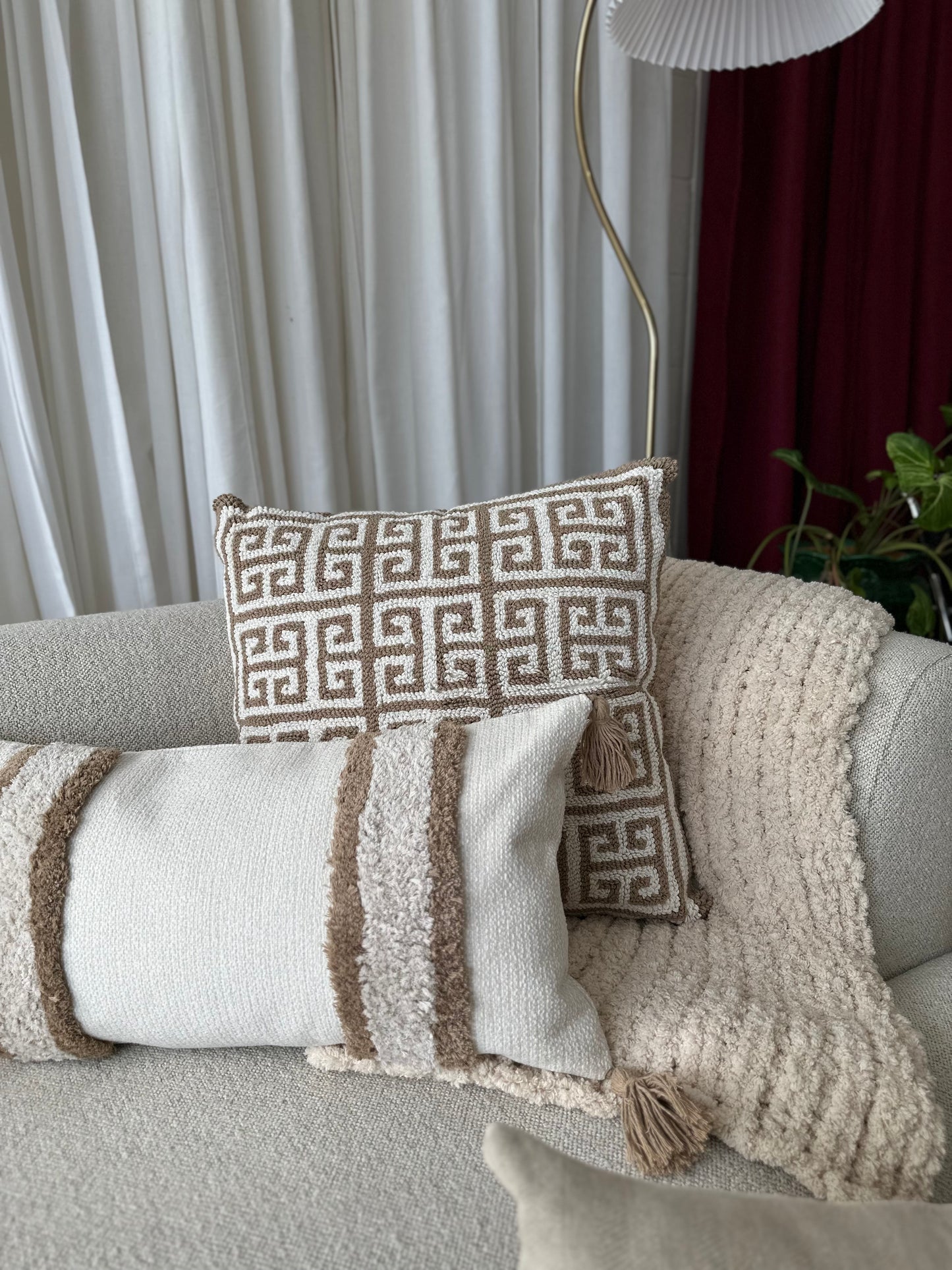 Eden – Farmhouse Tassel Lumbar Cushion Cover