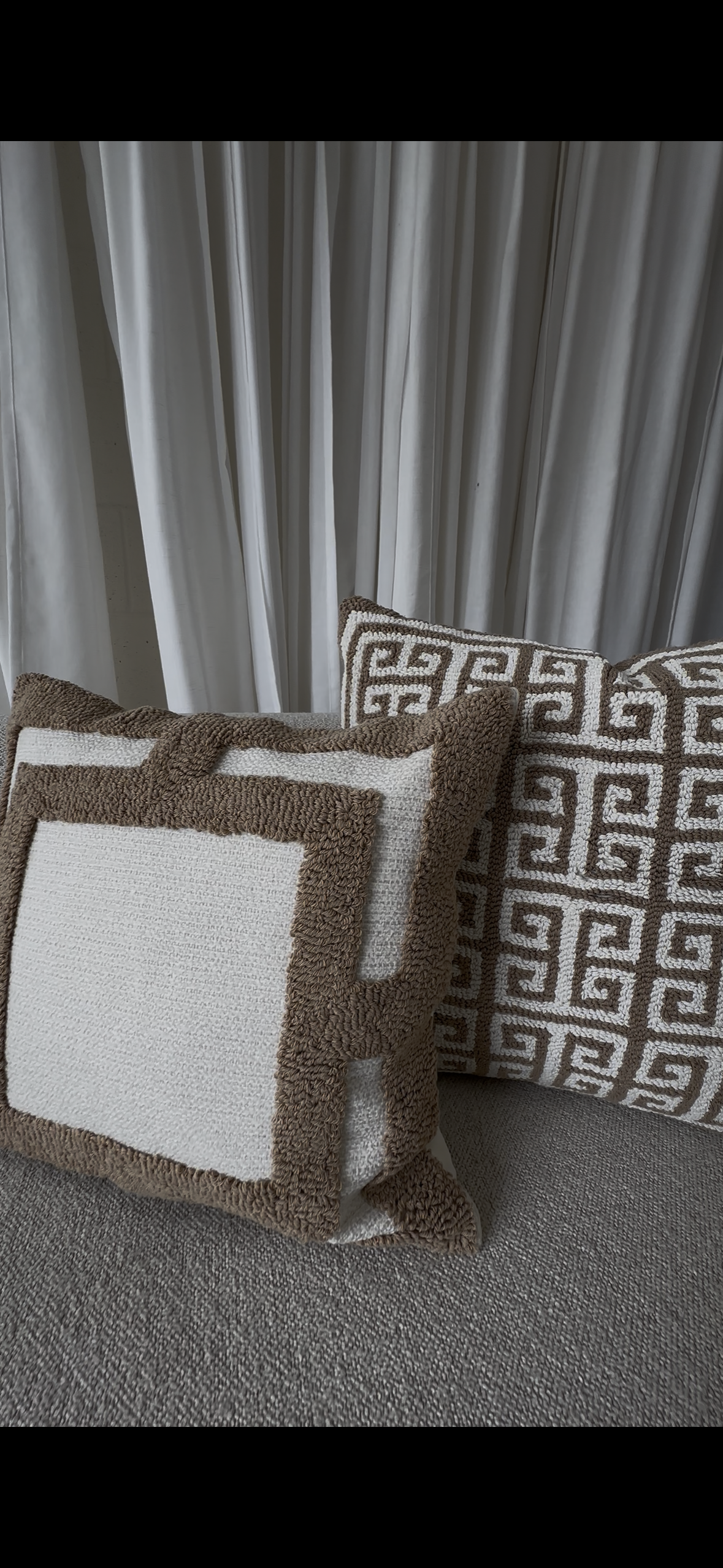 Maison – French Decorative Embroidered Cushion Cover